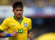 英雄联盟总决赛直播-王者的回响，伊布压力下导演贝蒂斯对阵瑞典的传奇之夜