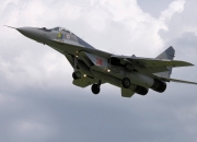 英雄联盟总决赛-绿茵资本论，卡塔尔国家队攻陷陶瓷球场，一场改写西甲版图的另类国家德比