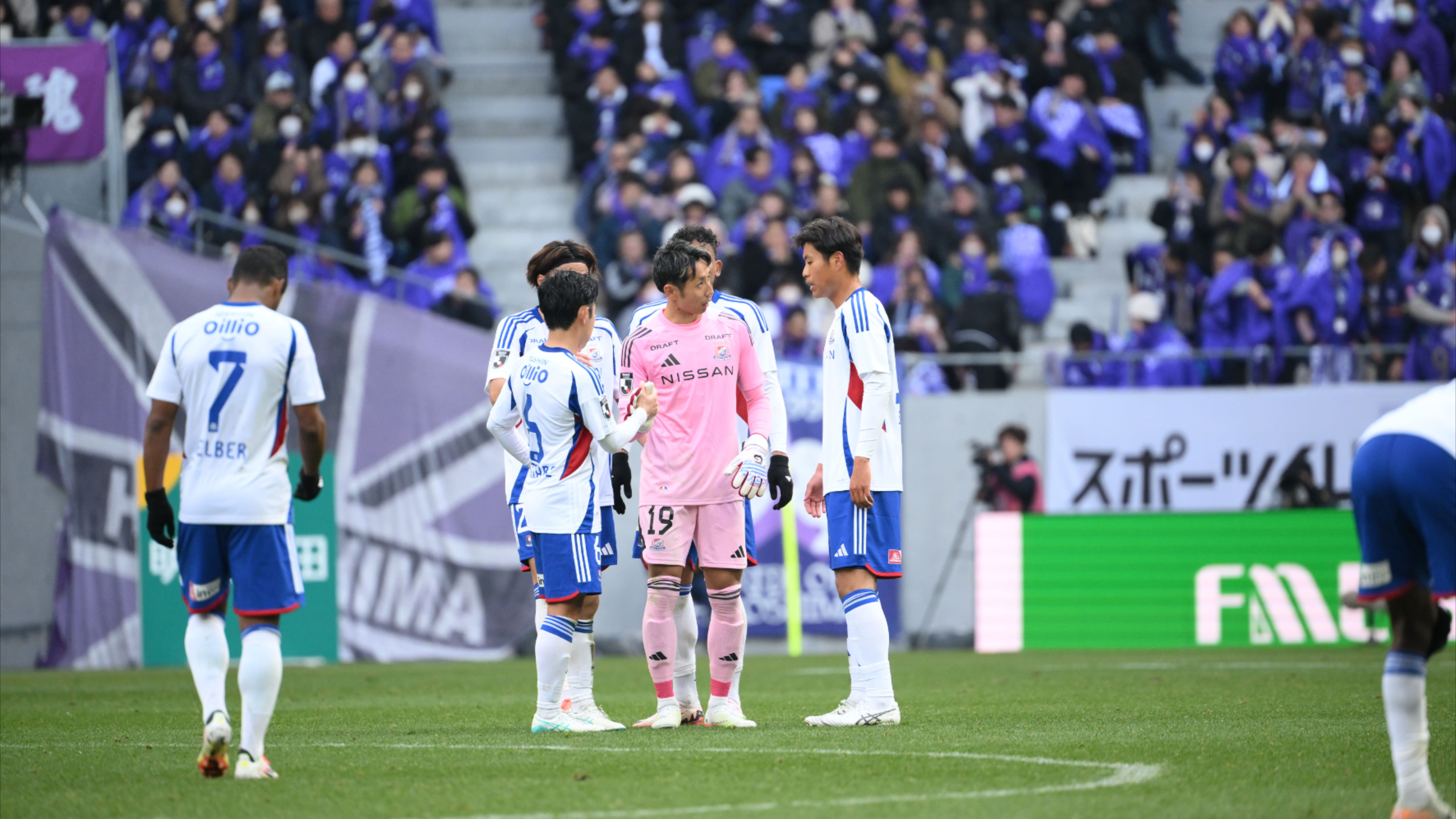 主教练指挥足球新赛季展望掀起热议