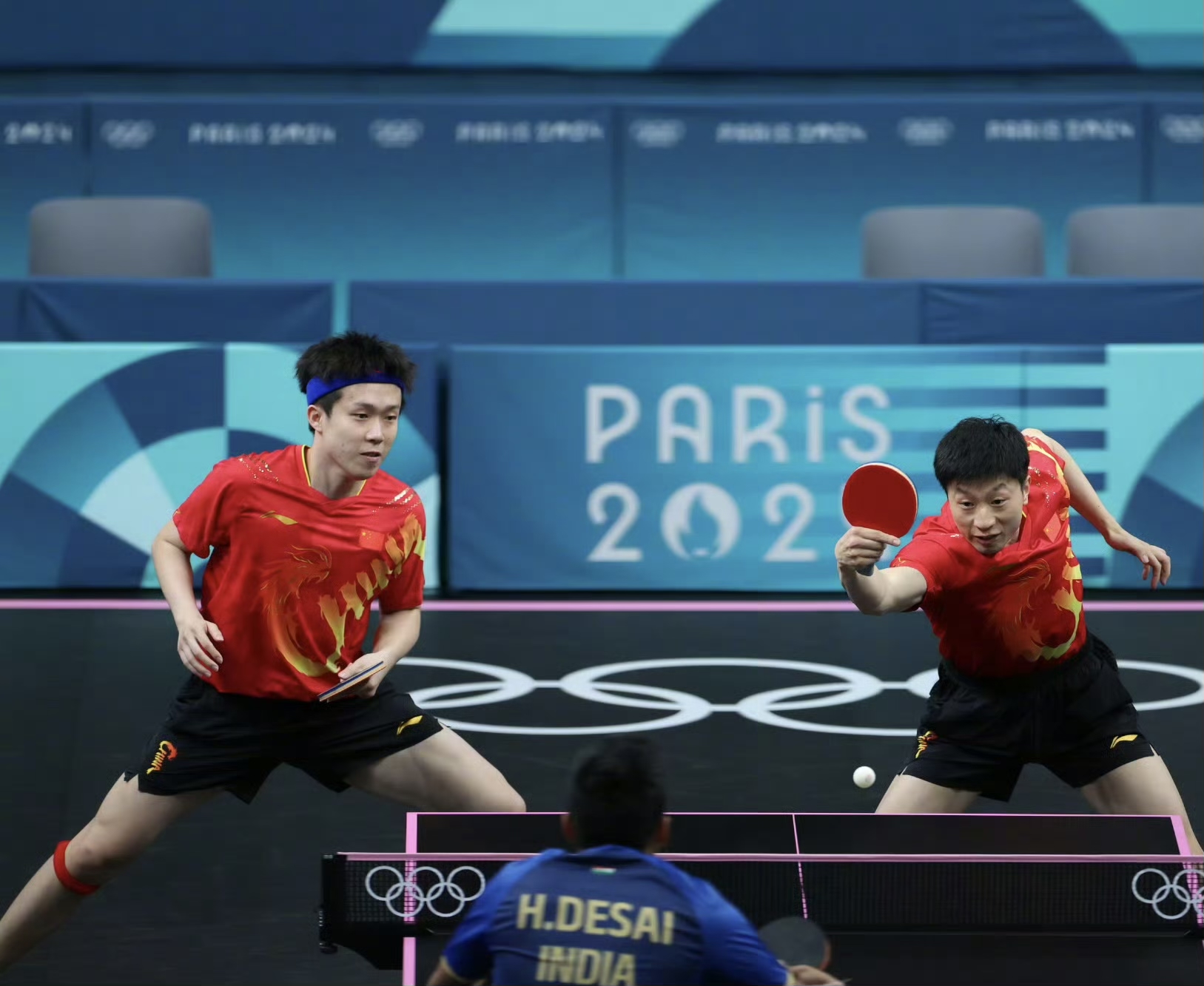 英格兰队横扫韩国队,马龙高光表现 英格兰队横扫韩国队,马龙高光表现