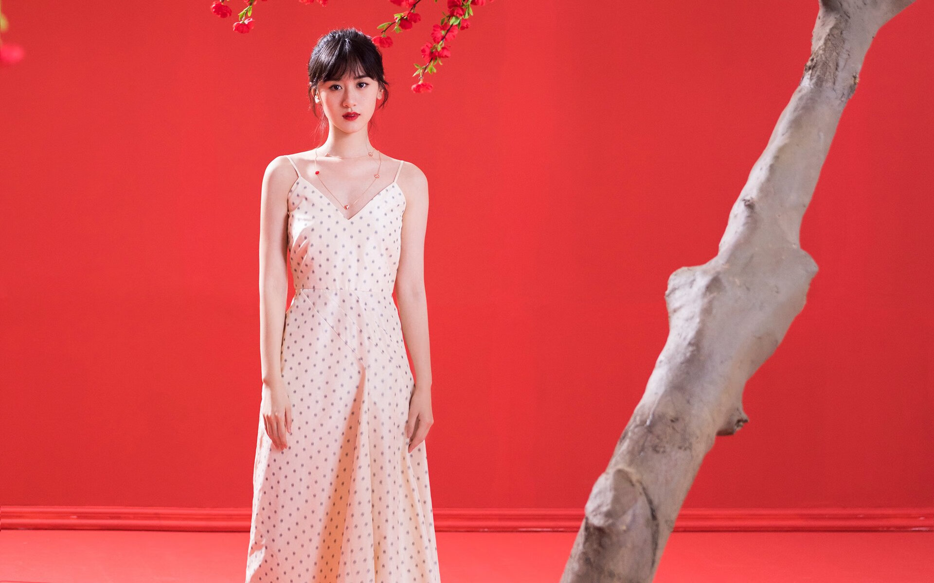 唯一性的双重奏,F1街道赛焦点战与勒沃库森翻盘尼日利亚的启示